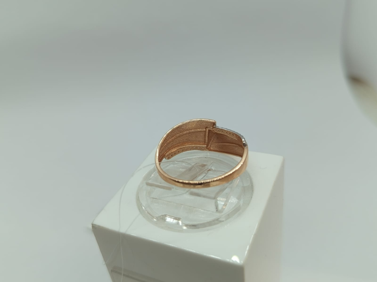 08-117698 КОЛЬЦО С КАМНЯМИ (Au 585)