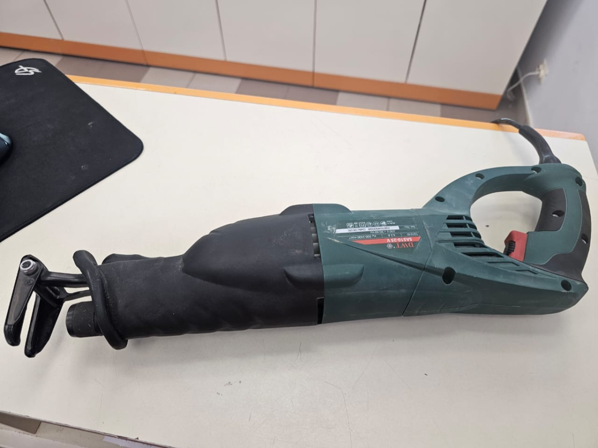 Сабельная пила Dexter DWT sas10-25V;