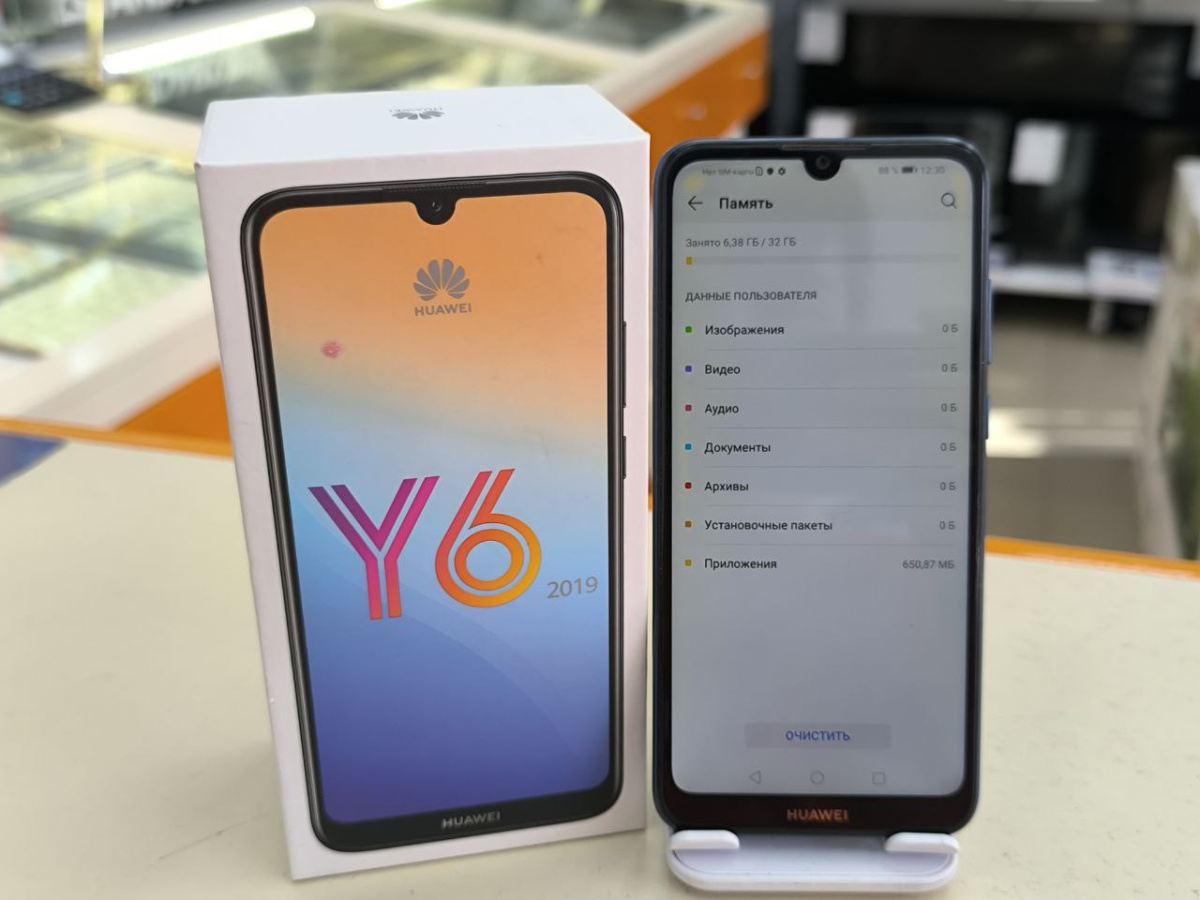 Смартфон Huawei Y6 (2019) 2/32