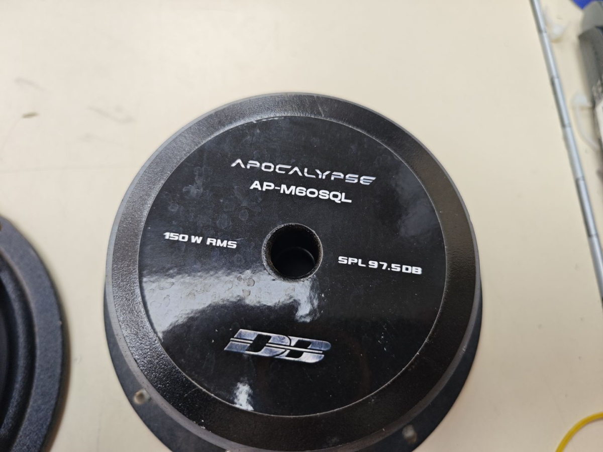 Автоакустика передняя Apocalypse AP-M60SQL