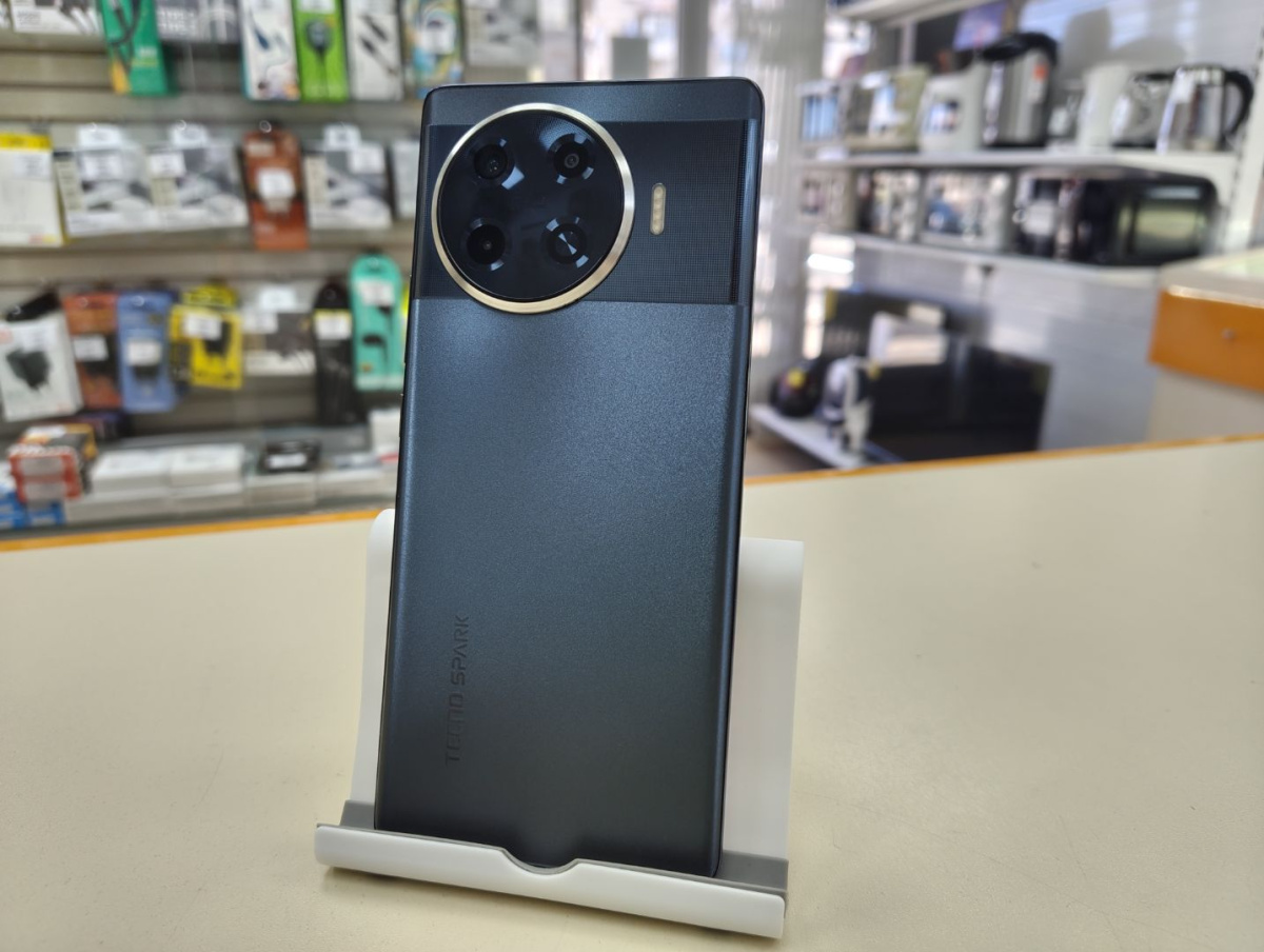 Смартфон Tecno Spark 20 Pro+ 8/256