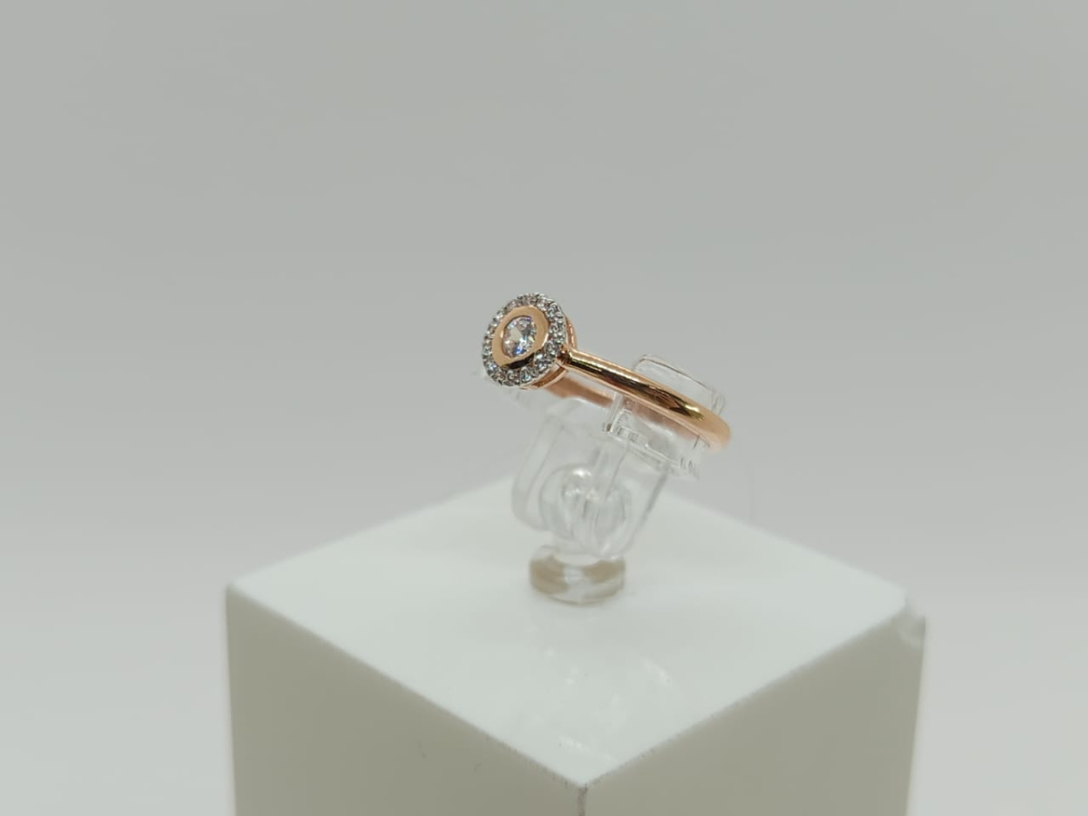 КОЛЬЦО С КАМНЯМИ (Au 585)