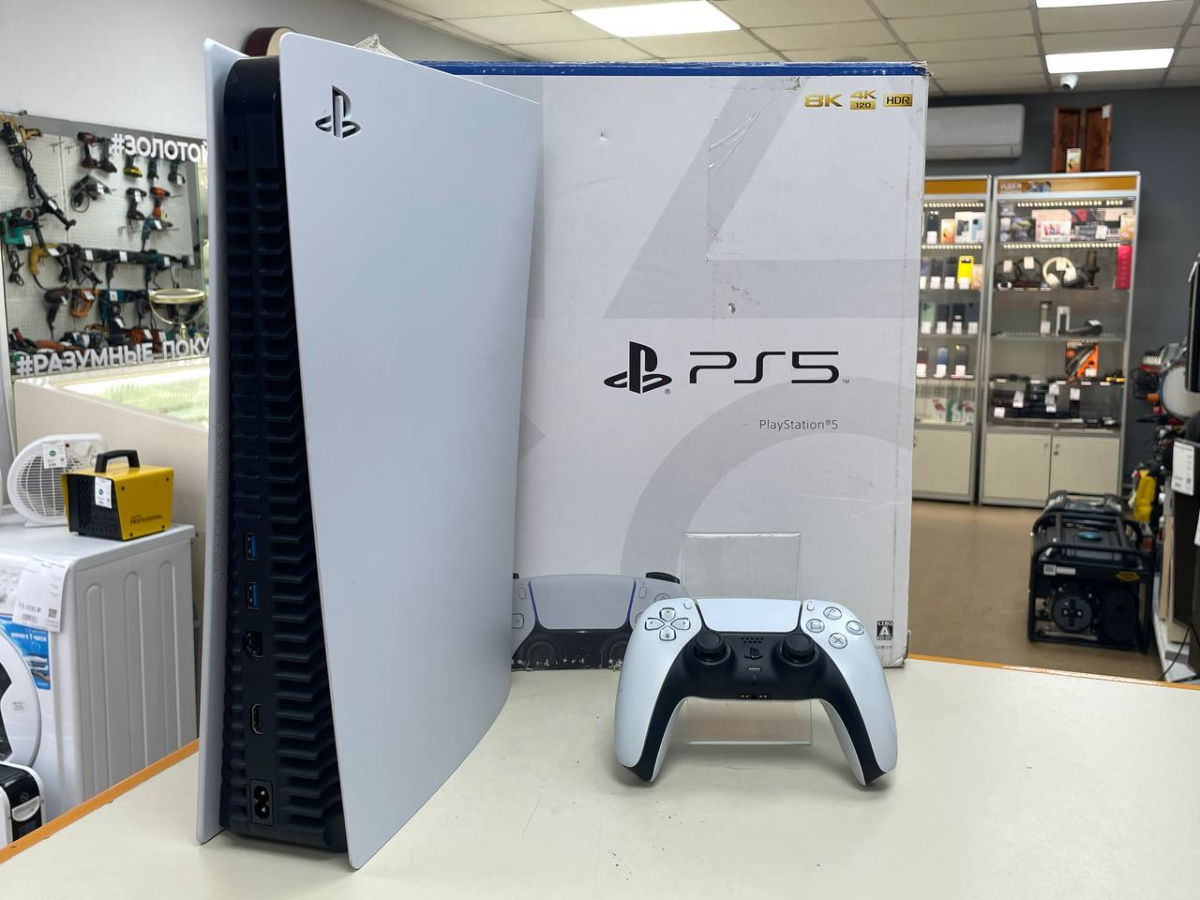 Игровая приставка PlayStation 5 825Gb (С дисководом)