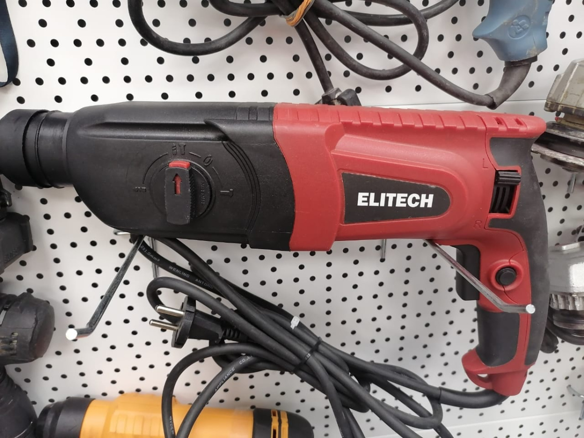 Перфоратор Elitech П3-32РЭМ