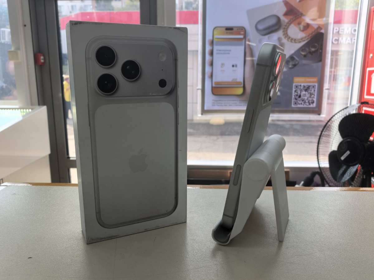 Смартфон Apple Iphone 17 Pro 256Gb eSim