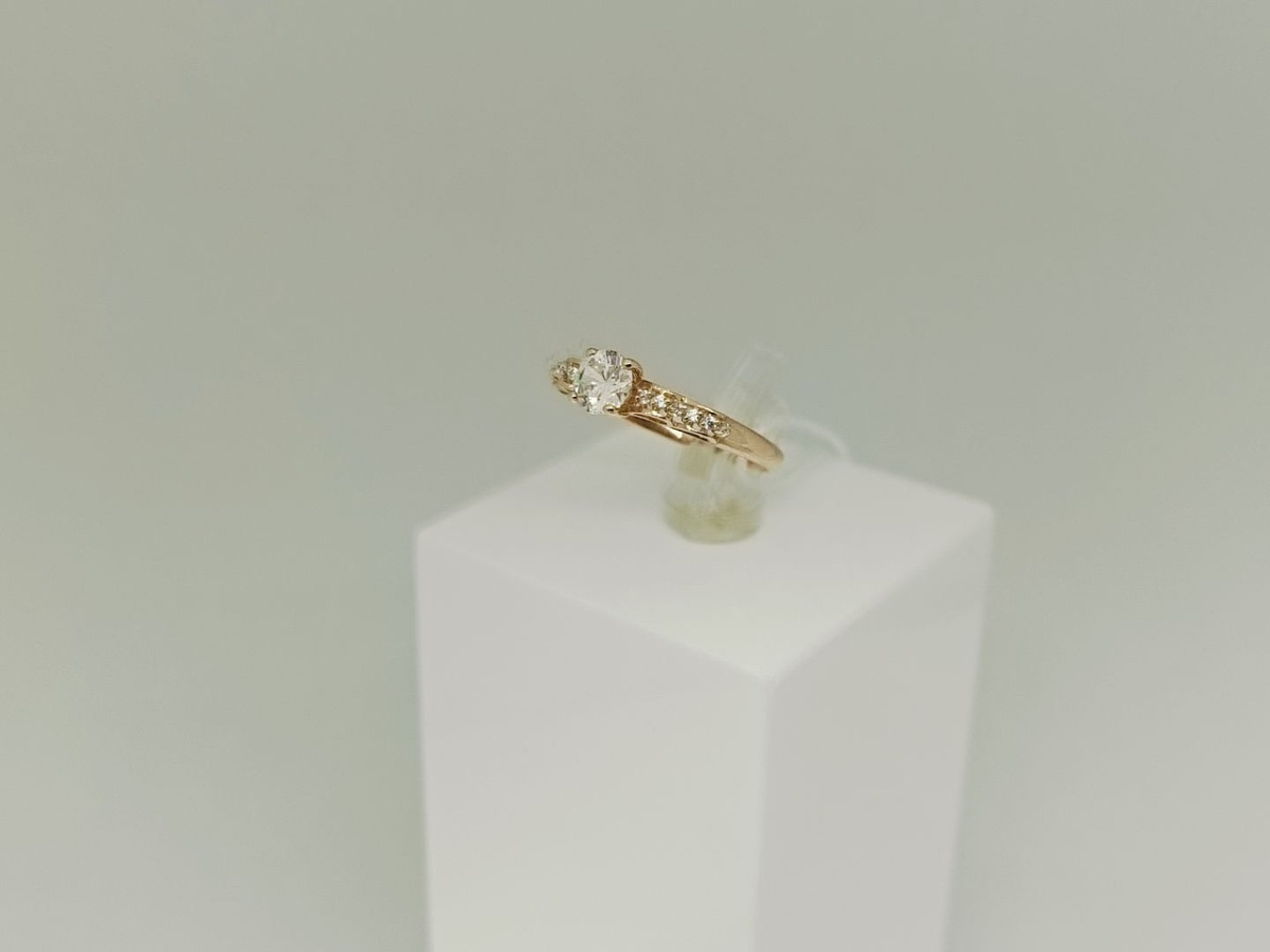 КОЛКМИ585 КОЛЬЦО С КАМНЯМИ (Au 585)