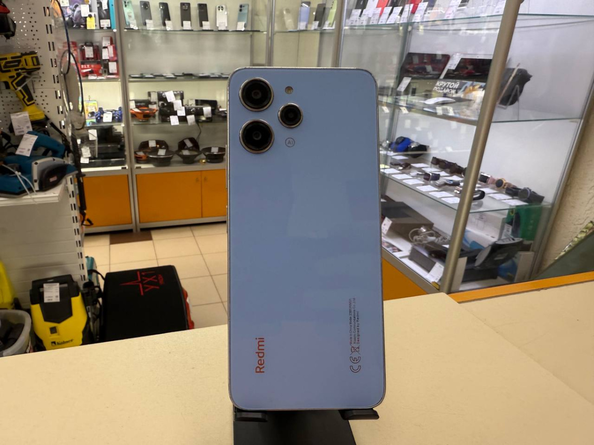 Смартфон Xiaomi Redmi 12 4/128