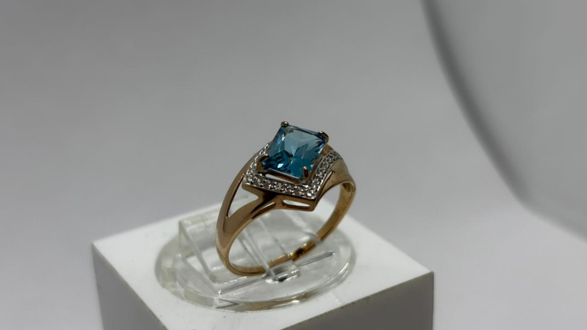 КОЛКМИ585 КОЛЬЦО С КАМНЯМИ (Au 585)