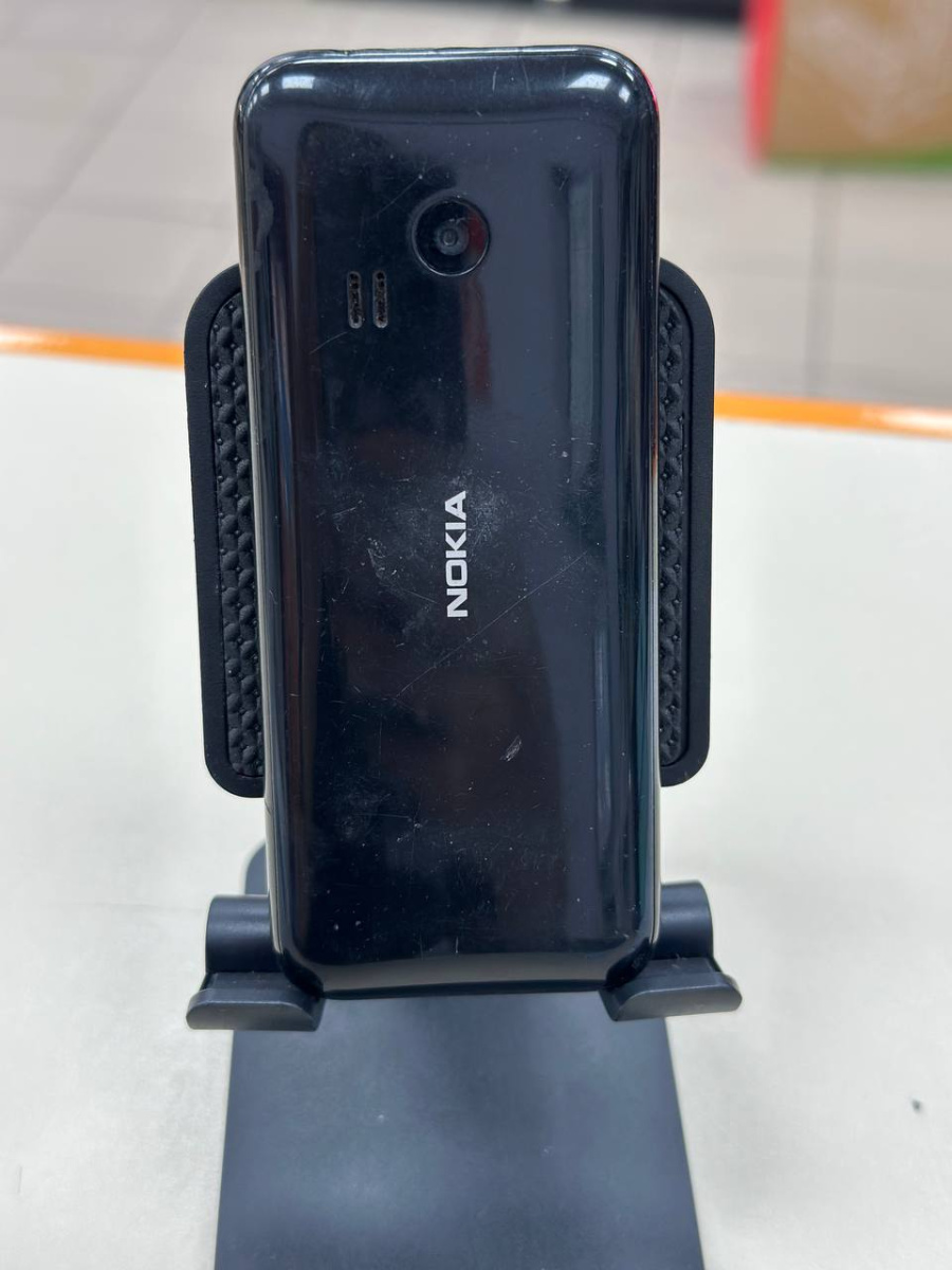 Мобильный телефон Nokia 100