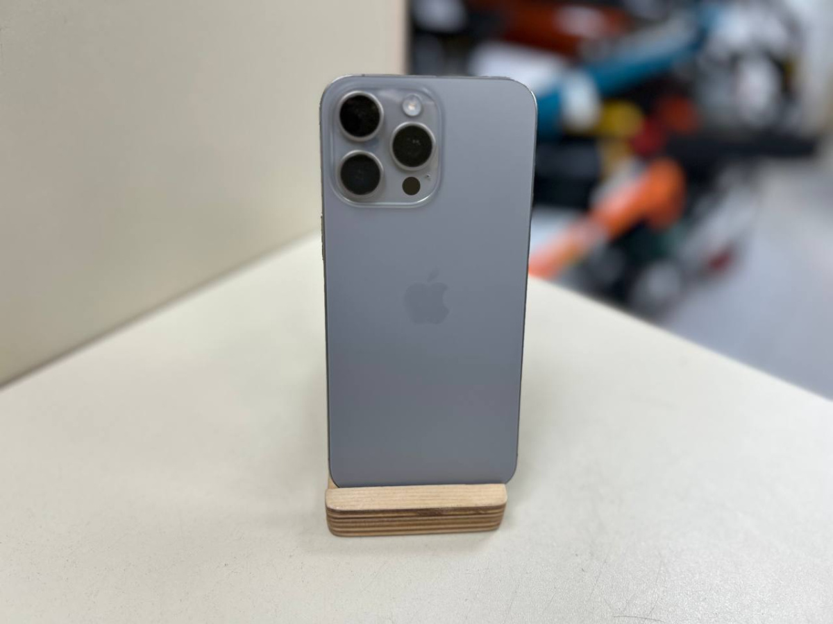 Смартфон Apple iPhone 15 Pro Max 256Gb