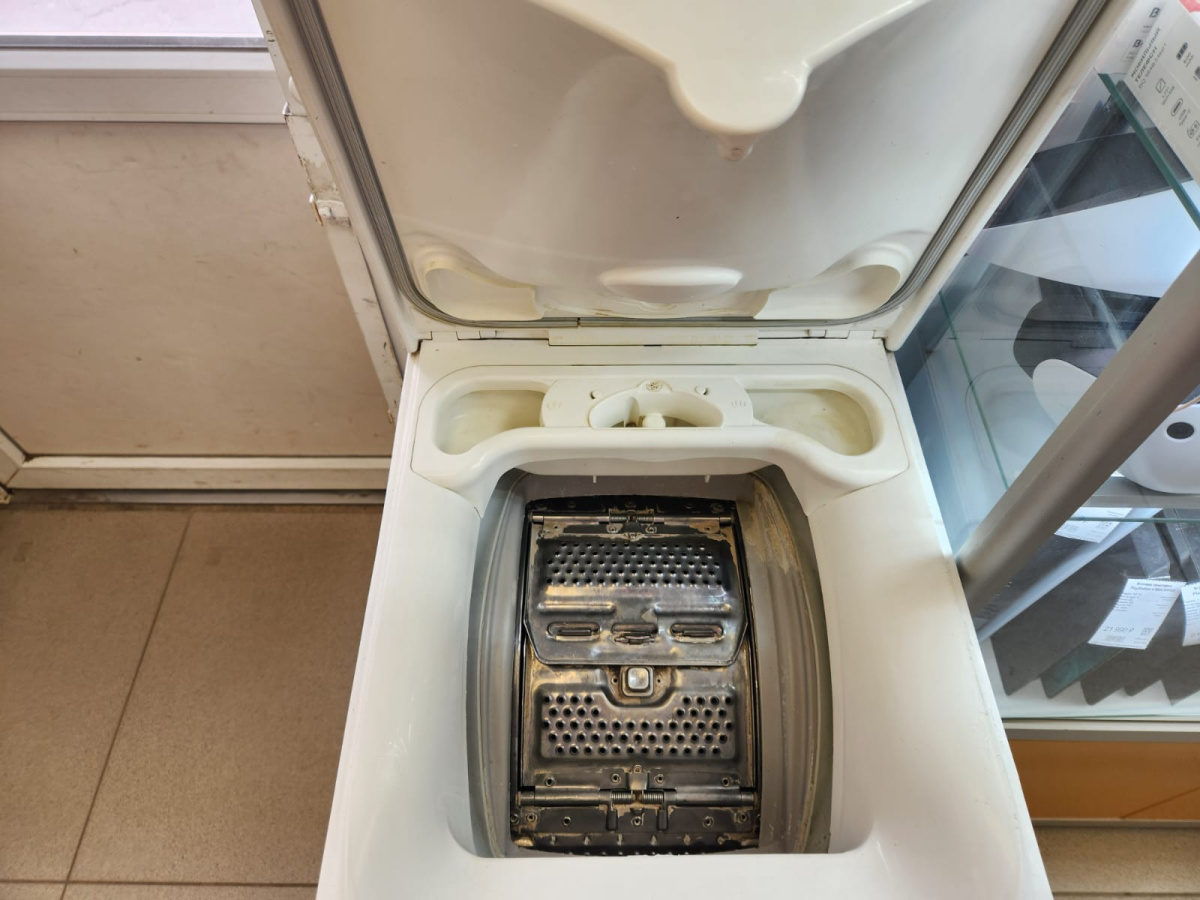 Стиральная машина Zanussi ZWQ5105