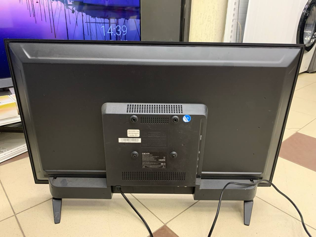 LED Телевизор Dexp 32HHS1