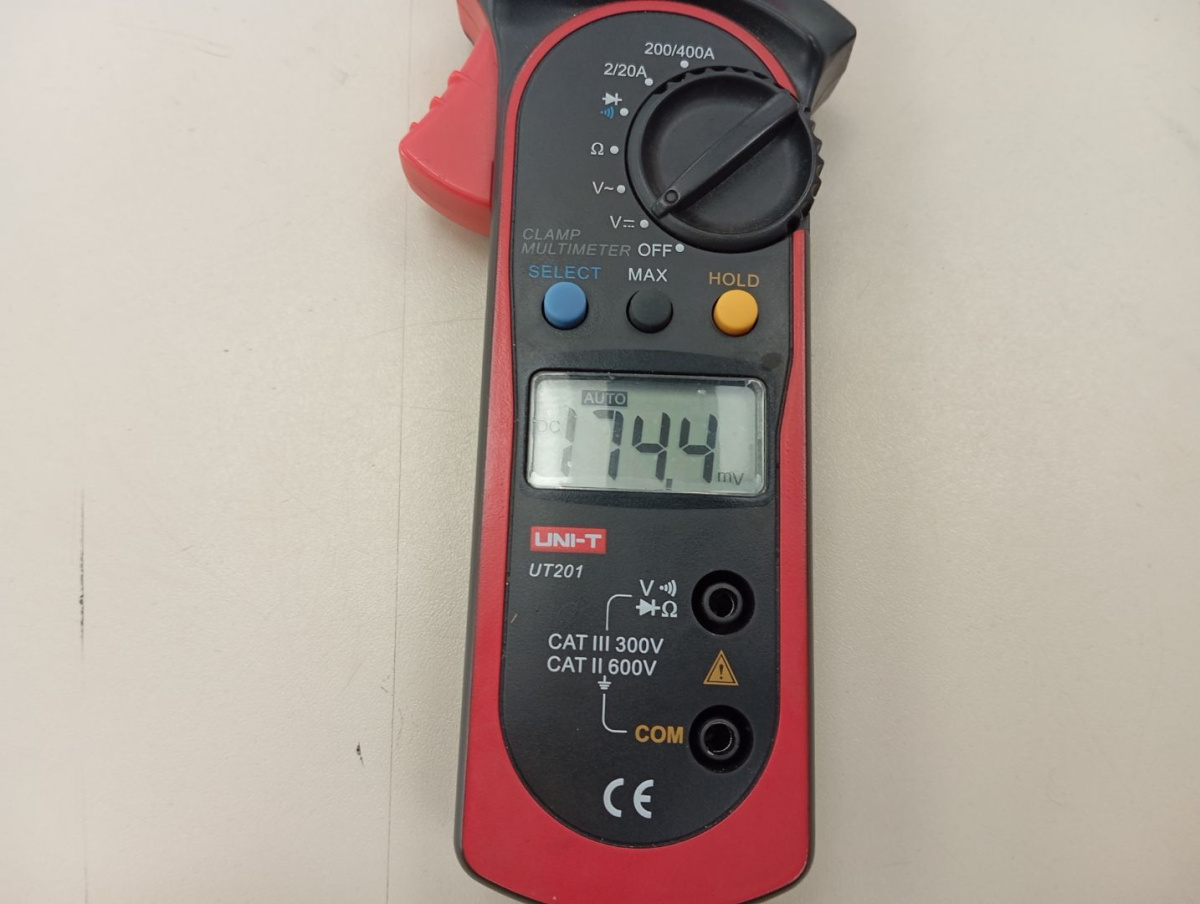 Мультиметр UNI-T UT201