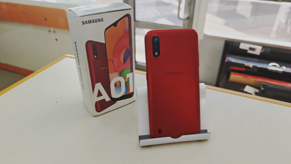 Смартфон Samsung Galaxy A01 Core 2/16
