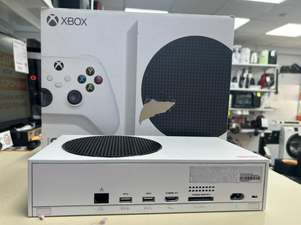 Игровая приставка Xbox Series S 512Gb SSD Игровая приставка Xbox Series S 512Gb SSD