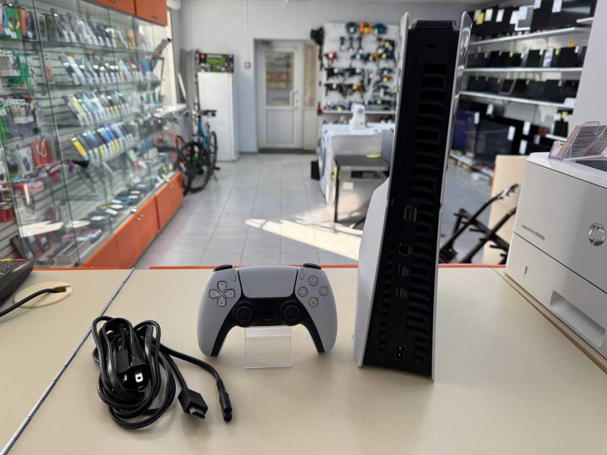 Игровая приставка PlayStation 5 Slim 1TB (С дисководом) Игровая приставка PlayStation 5 Slim 1TB (С дисководом)