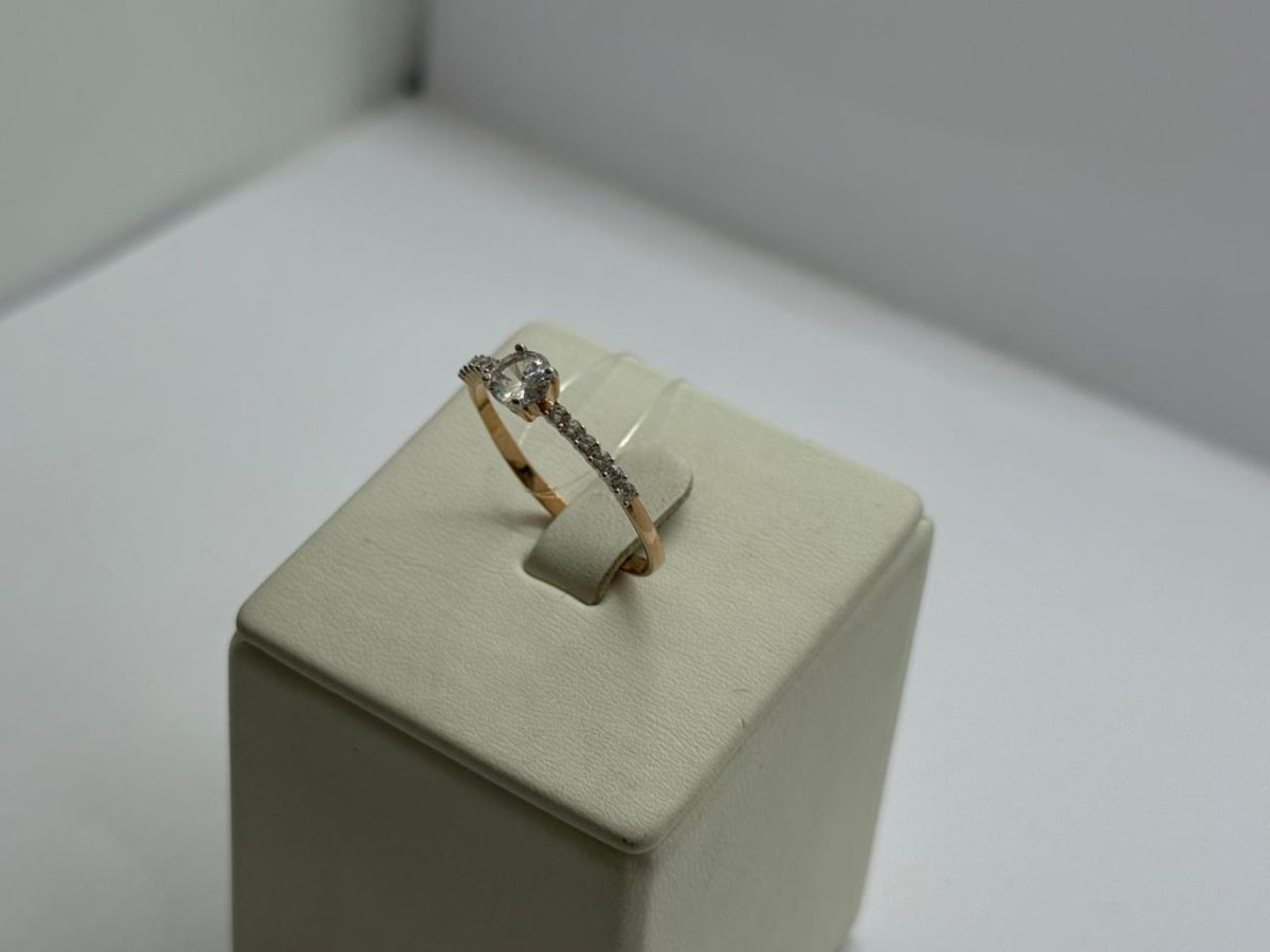 КОЛЬЦО С КАМНЯМИ (Au 585)