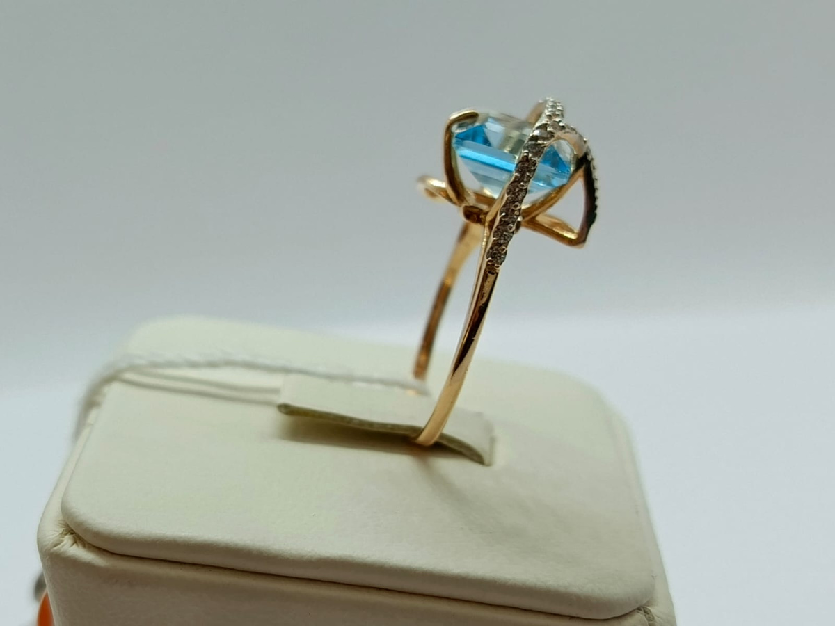 КОЛКМИ585 КОЛЬЦО С КАМНЯМИ (Au 585)