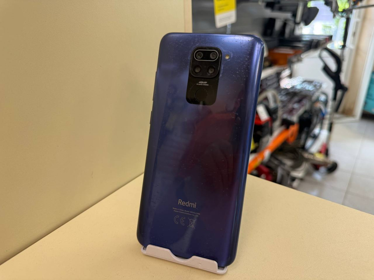 Смартфон Xiaomi Redmi Note 9 4/128