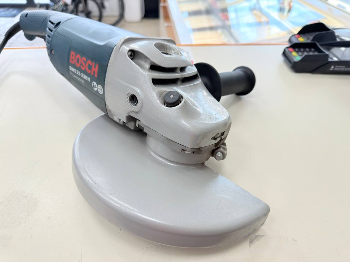 Угловая шлифмашина Bosch GWS 22-230 H