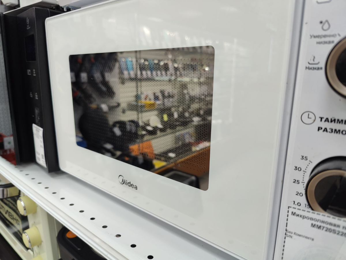Микроволновая печь Midea MM720S220-W