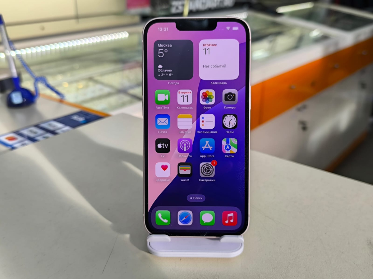 Смартфон Apple iPhone 13 128Gb