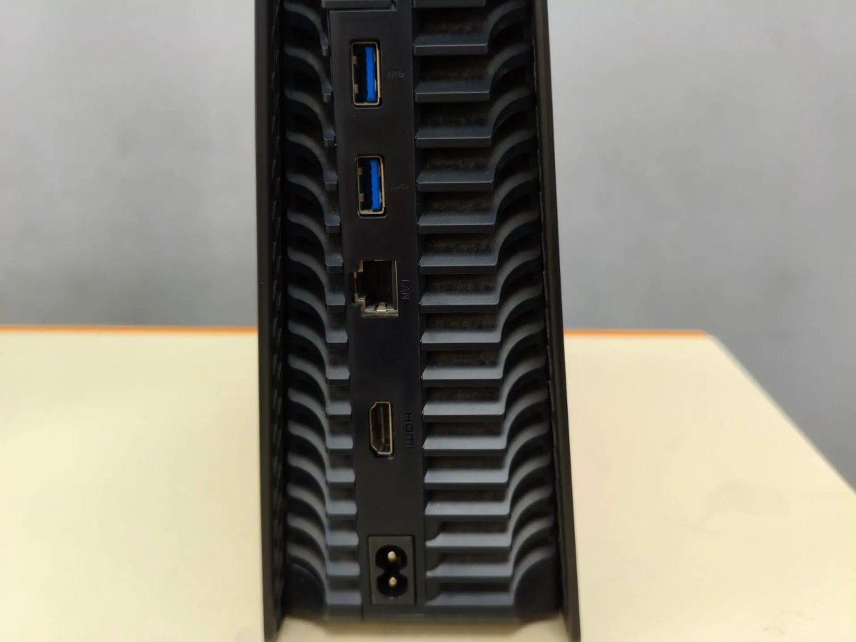 Игровая приставка PlayStation 5 825Gb (С дисководом)