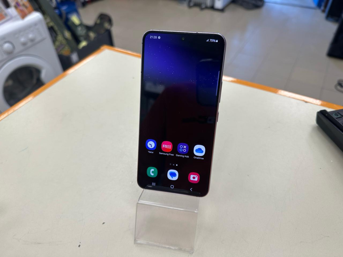 Смартфон Samsung Galaxy S22 8/128