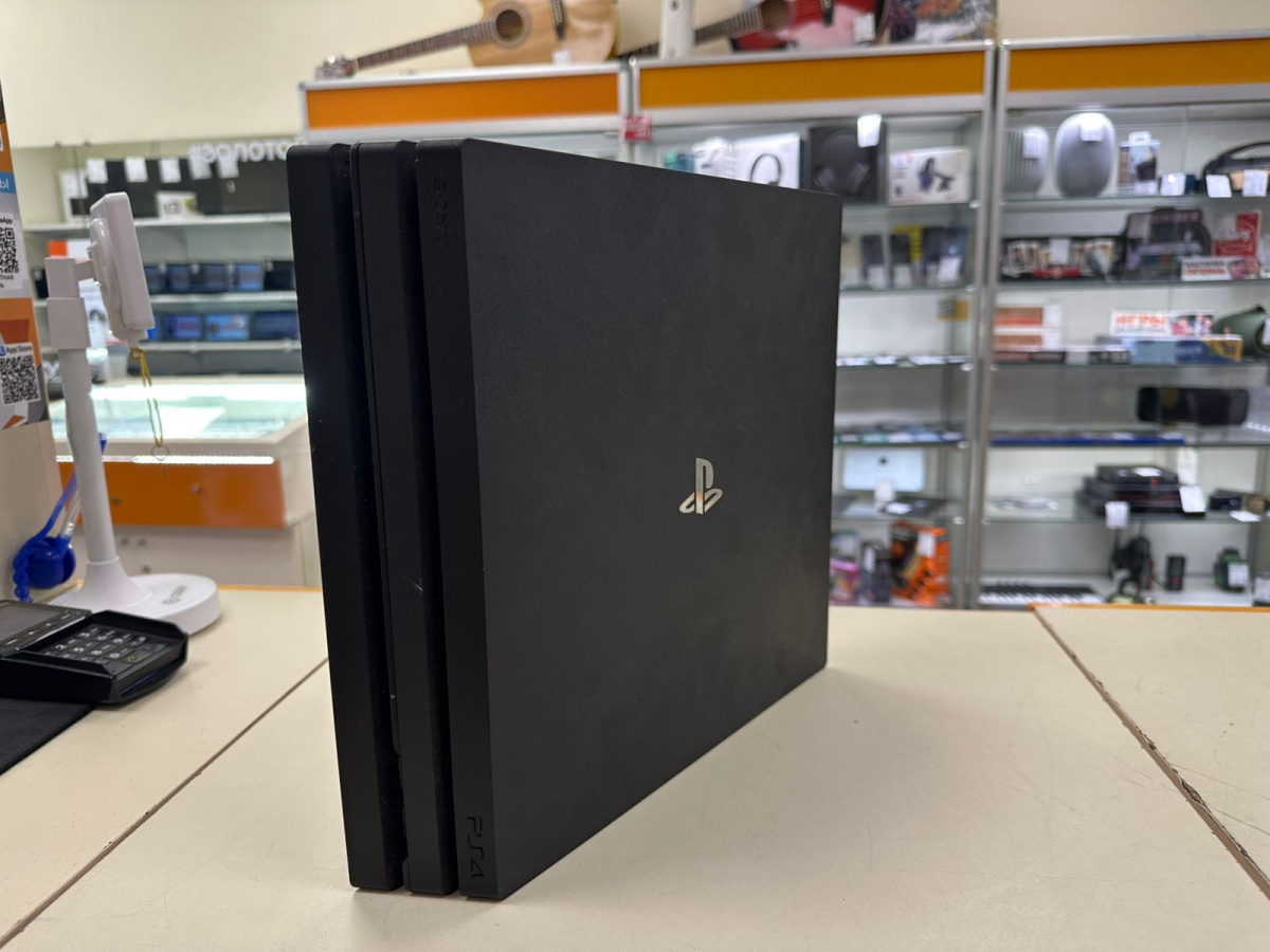 Игровая приставка PlayStation 4 Pro 1Tb