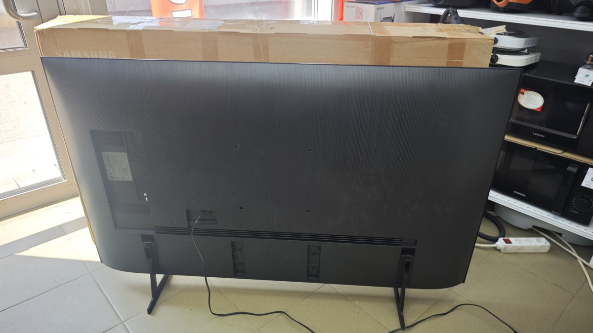 LED Телевизор Samsung UE55DU7100U