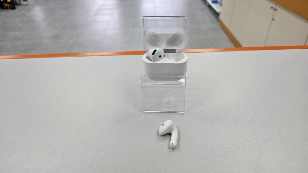 Наушники беспроводные Apple AirPods 4 с ANC