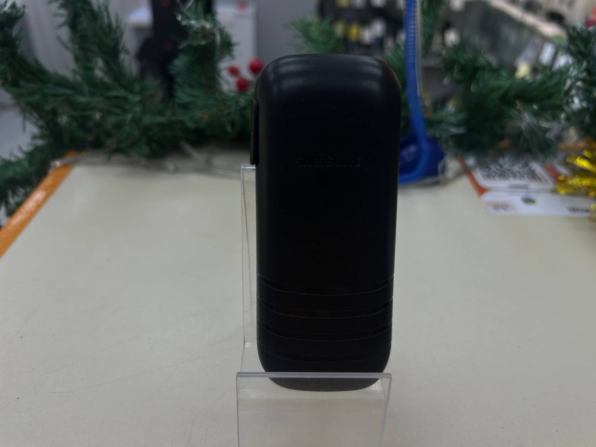 Смартфон Samsung GT-I9003