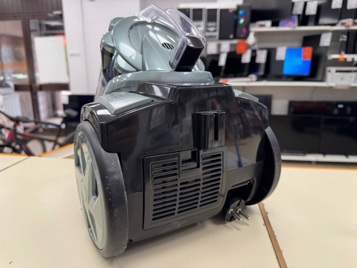 Пылесос Eurostek EVC-3001