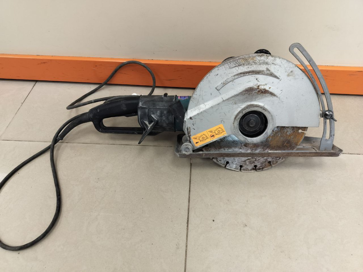 Штроборез Makita 4112HS 305mm 2400W;