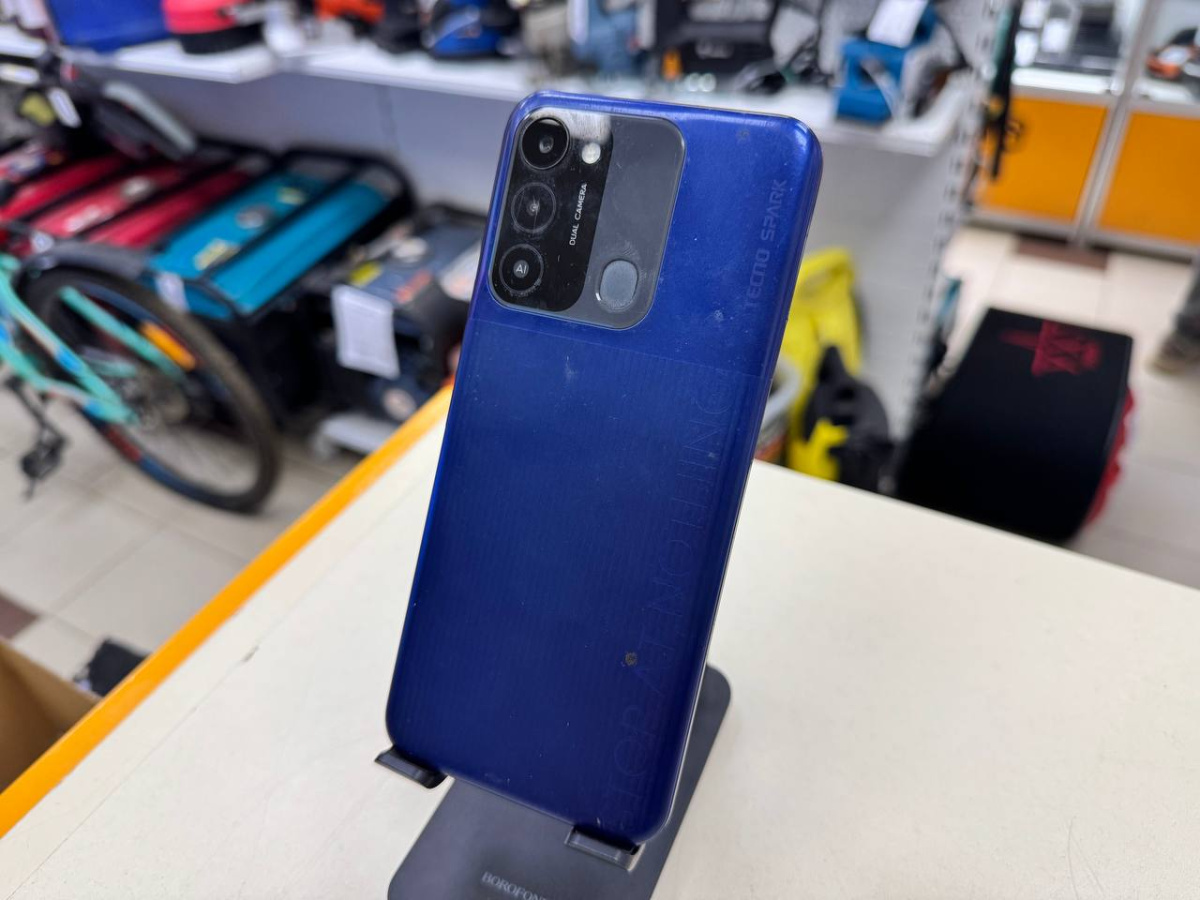 Смартфон Tecno Spark GO 2022 2/32