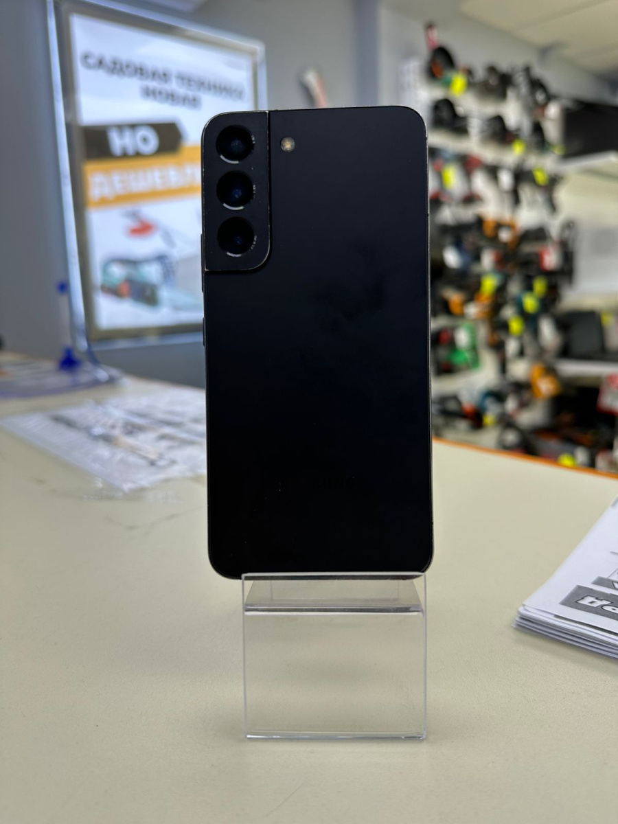 Смартфон Samsung Galaxy S22 8/128