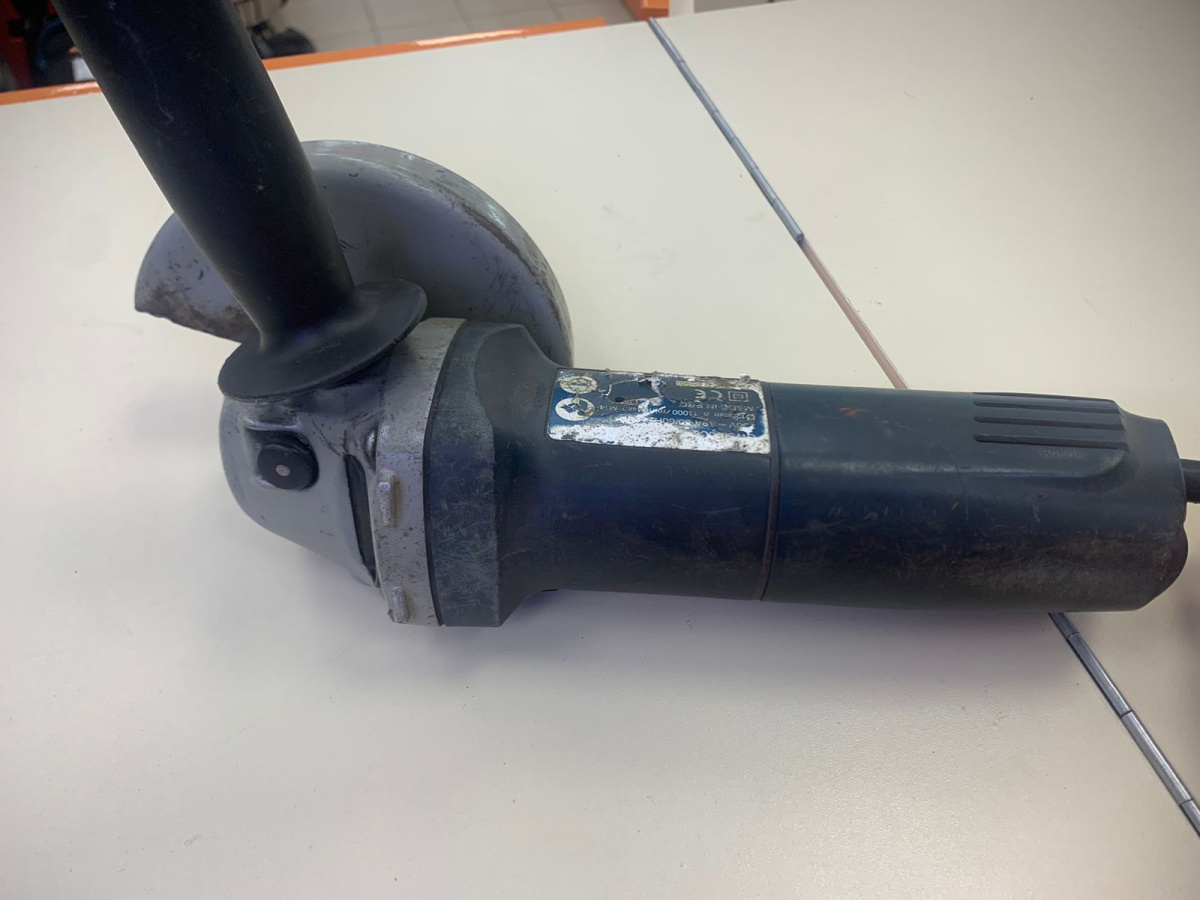 Угловая шлифмашина Bosch CWS-850CE