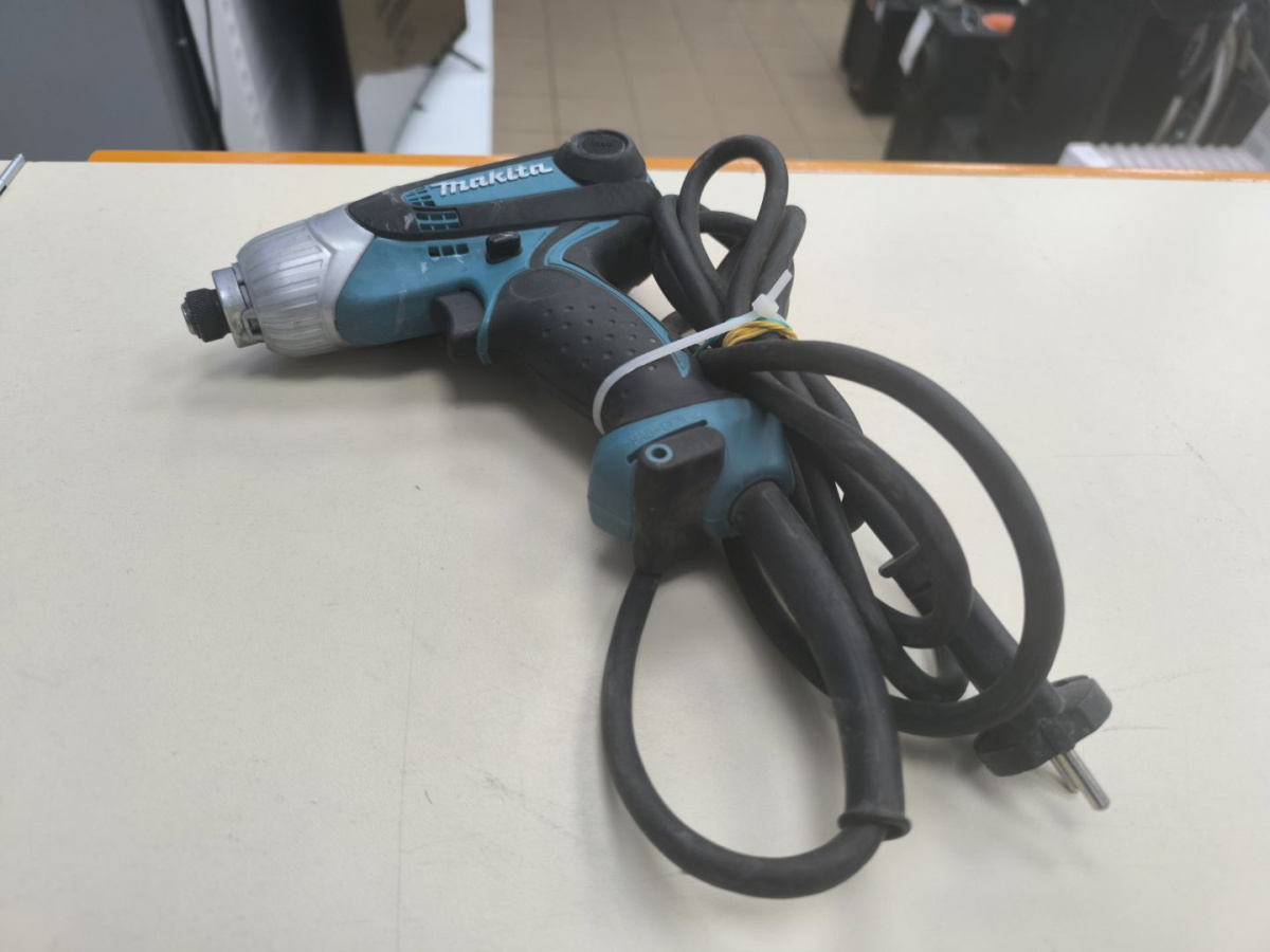 Шуруповерт Makita TD0101F