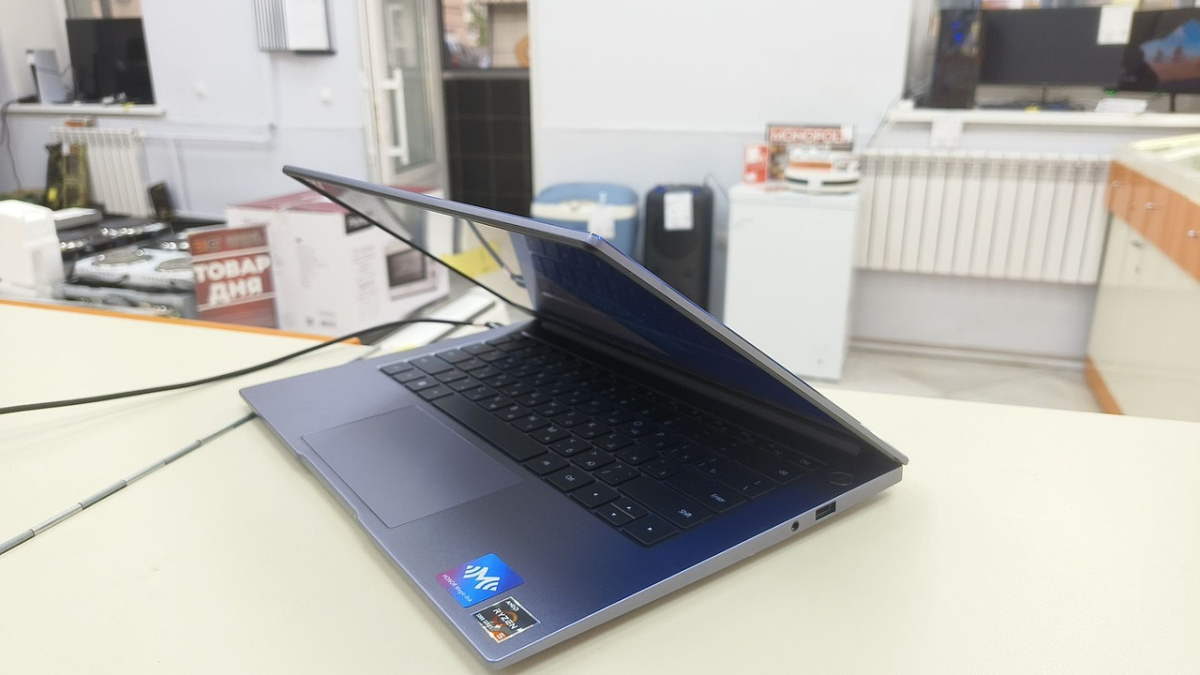 Ноутбук Honor Honor MagicBook 14 NMH-WDQ9HN; Ryzen 5-5500U, AMD Graphics, 8 Гб, 512 GB, Нет