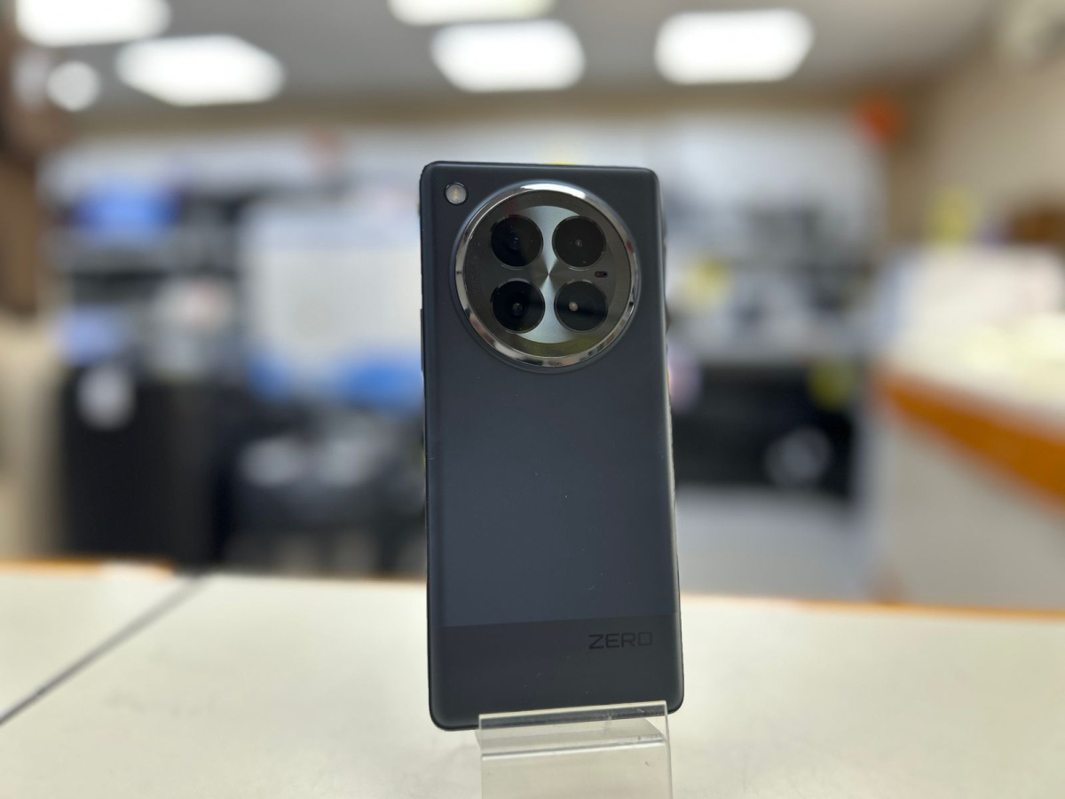 Смартфон Infinix ZERO 40 5G 12/256