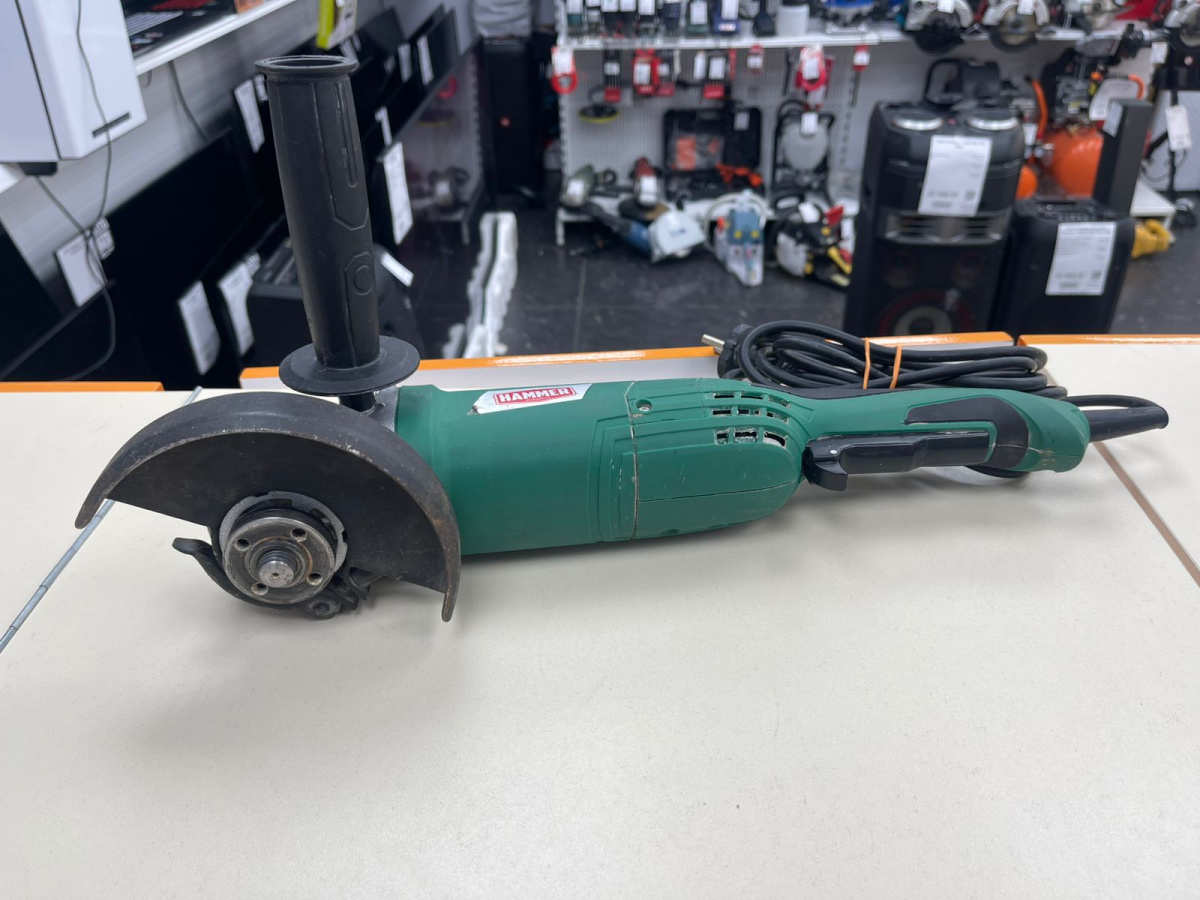 Угловая шлифмашина Hammer USM-1350D