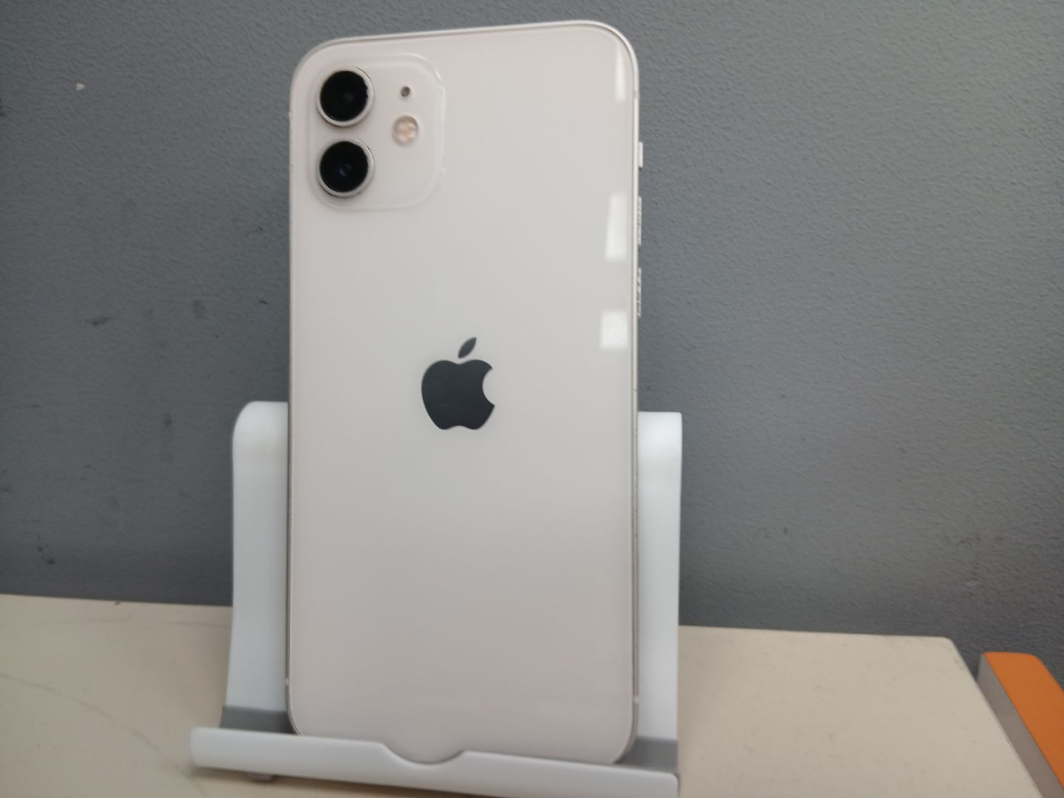Смартфон Apple iPhone 12 128Gb