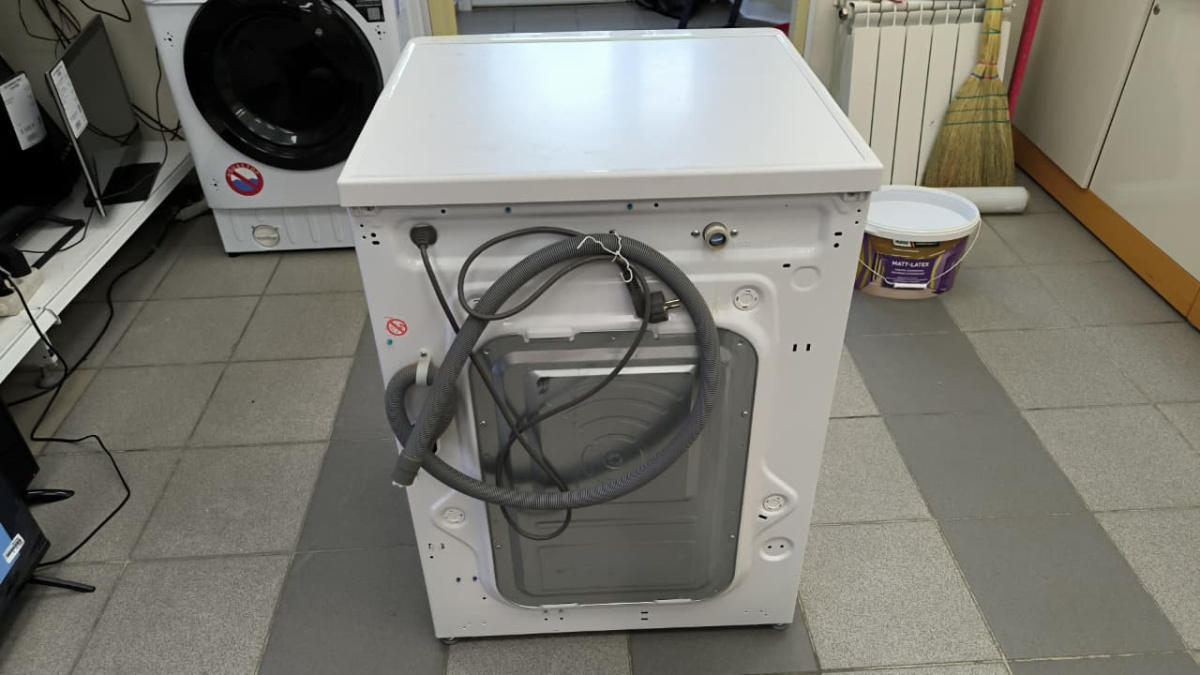 Стиральная машина LG F4V3ES0W