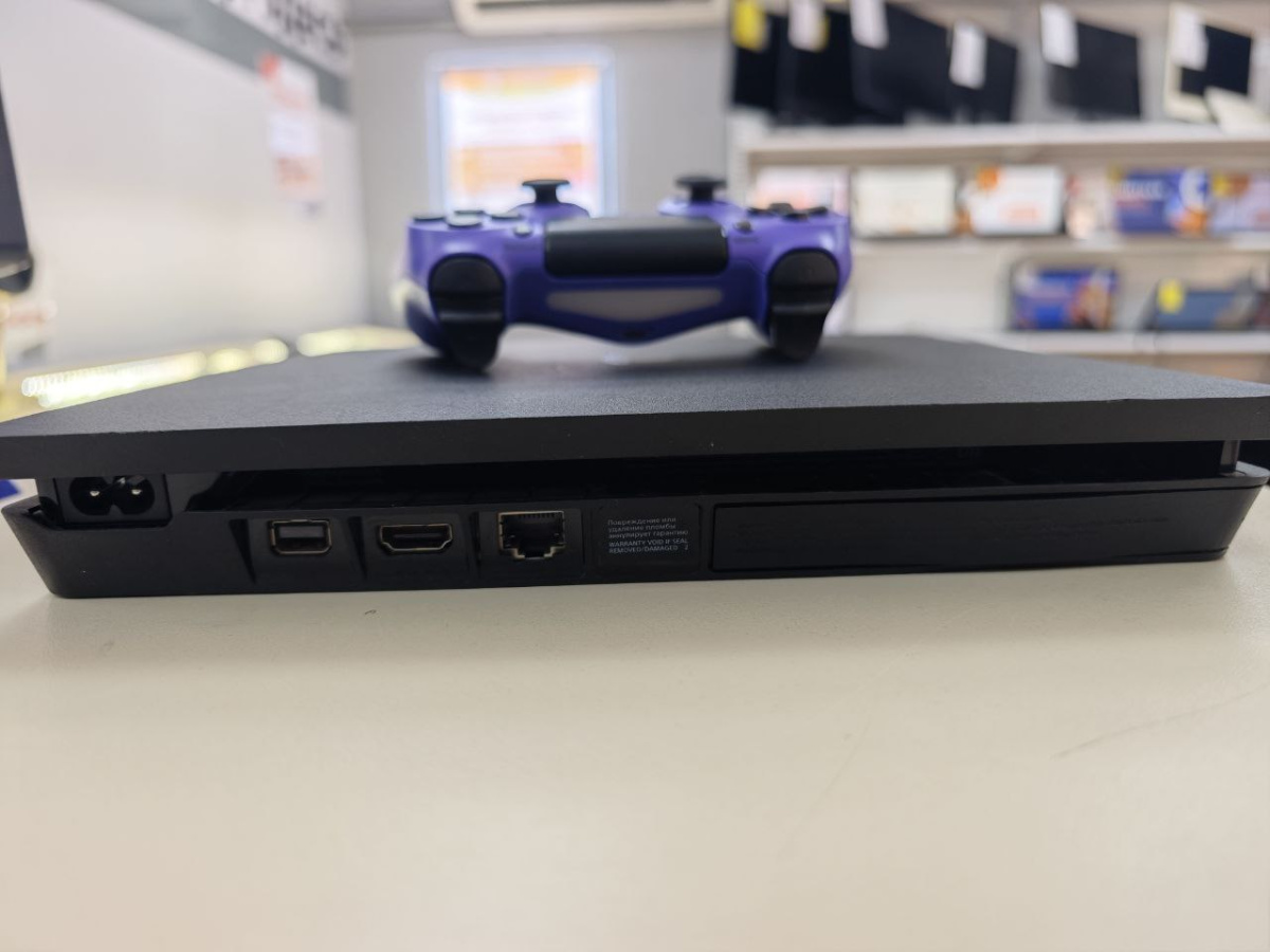 Игровая приставка PlayStation 4 Slim 1Tb Игровая приставка PlayStation 4 Slim 1Tb