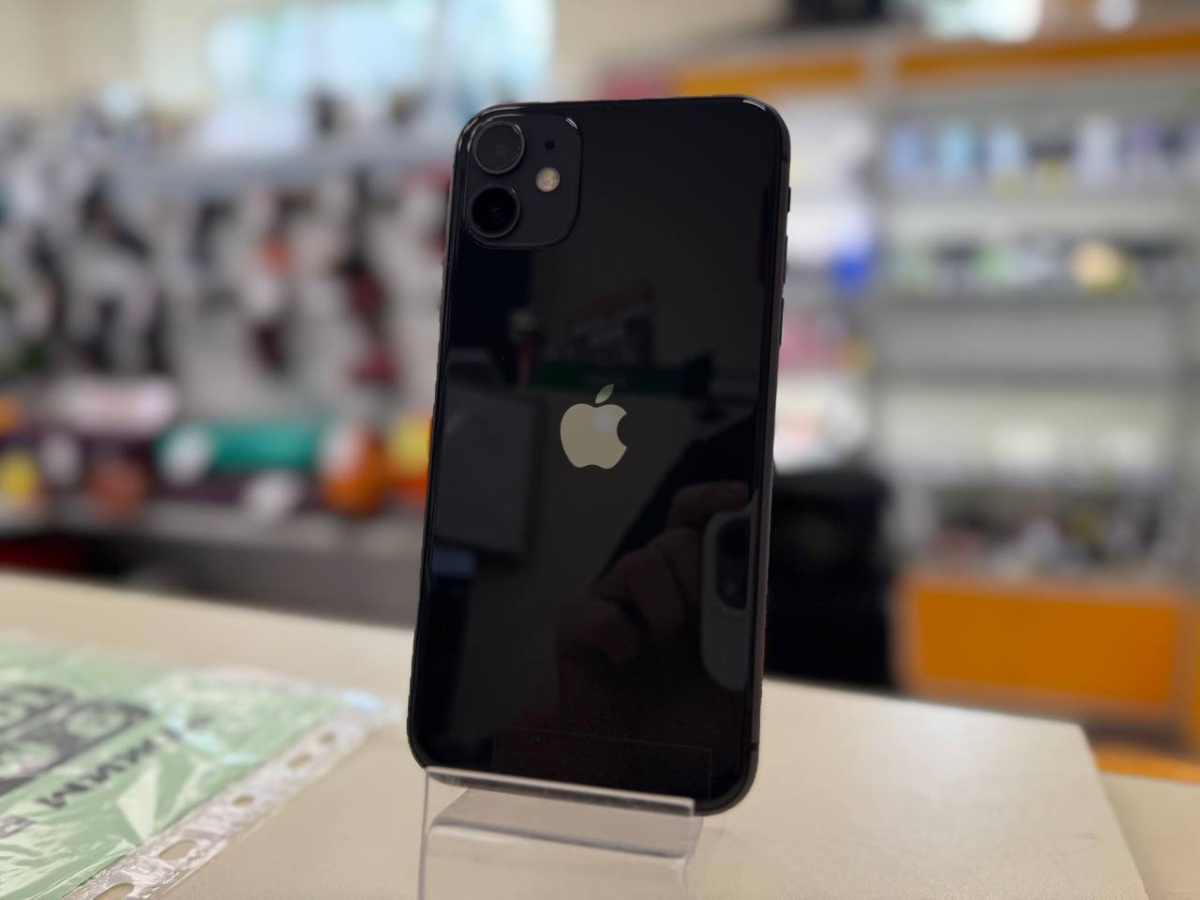 Смартфон Apple iPhone 11 64Gb