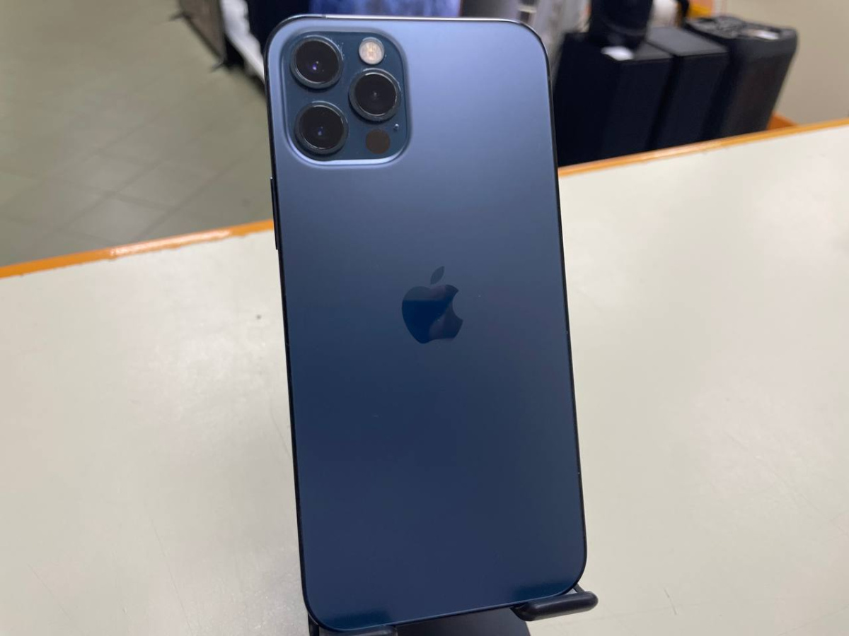 Смартфон Apple iPhone 12 Pro 256Gb