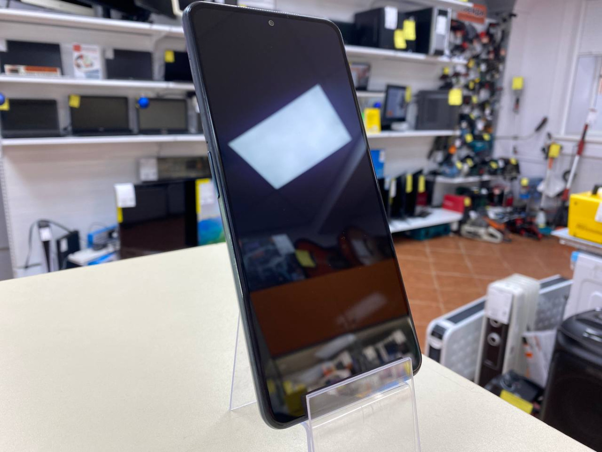 Смартфон Xiaomi BlackShark 4 8/128