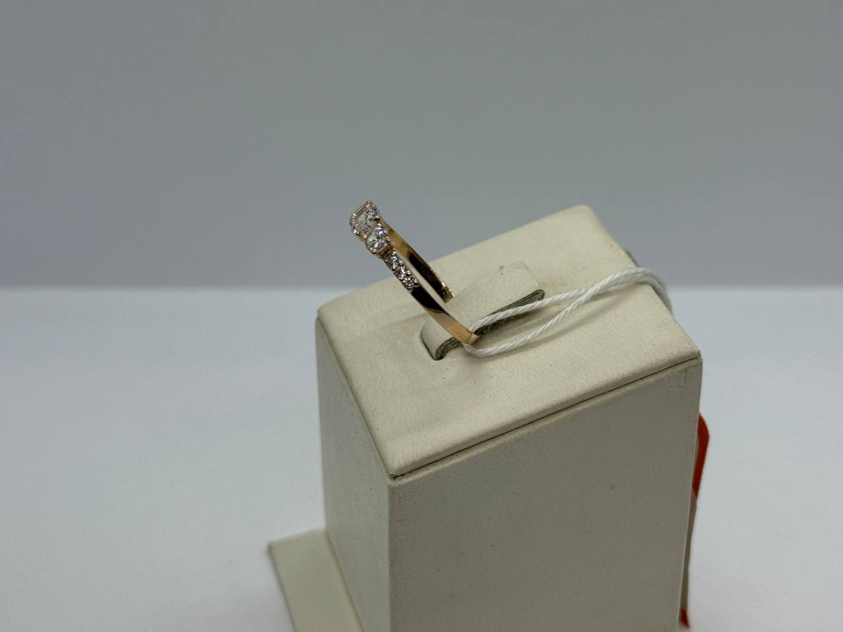 КОЛЬЦО С КАМНЯМИ (Au 585)