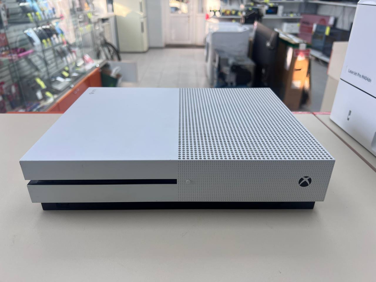 Игровая приставка Xbox One S 500Gb