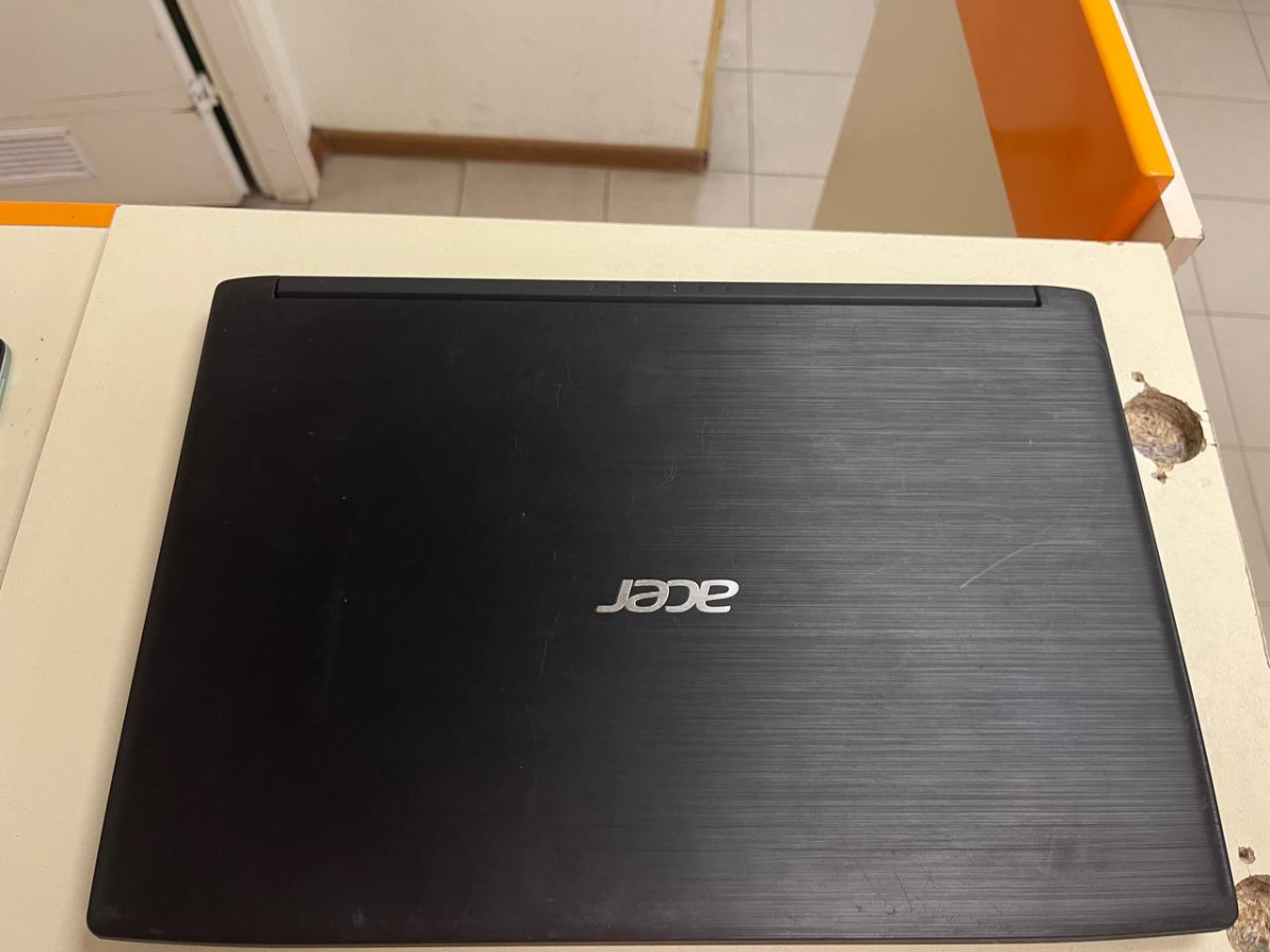 Ноутбук Acer N17C4; Core i5-7200U, Intel HD Graphics 620, 4 Гб, 500 Гб, Нет